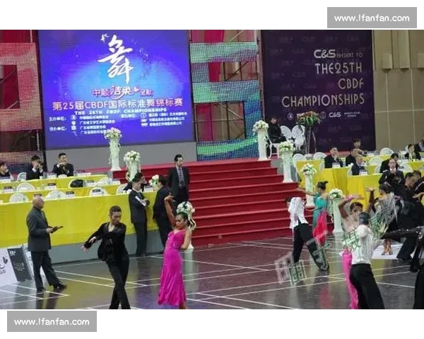 围绕拉丁舞竞技比赛规则的评分标准与赛制解析及裁判要点指南