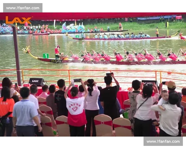 鼓声激荡水面竞速龙舟赛展现团结拼搏与传统魅力时代风采与全民参与热情